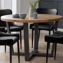 Julian Bowen Brooklyn 4 Seater Solid Oak Round Table - Wood - Wilko - thumbnail 1