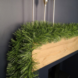 Samuel Alexander Green Fine Cut Christmas Garland 600cm - Size: 6cm - Wilko - thumbnail 6