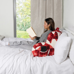 Novie Patchwork Cuddle Chair Red - Size: 85 x 43 x 40 cm - Wilko - thumbnail 7