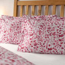 Serene Marnie Floral Oxford Pillowcase 2 Pack - Size: 50 x 75 x 0.1cm - Multi - Wilko