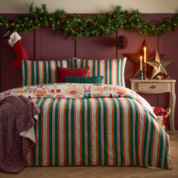 Furn Double All Wrapped Up Printed Reversible Duvet Set - Green - Wilko - thumbnail 3