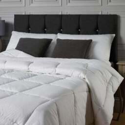 Downland Feels Like Down King Size Duvet 10.5 Tog - White - Wilko - thumbnail 3