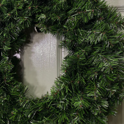 Samuel Alexander Plain Green and Brown Canadian Pine Artificial Christmas Wreath 40cm - Size: 40 x 40 x 40cm - Wilko - thumbnail 6