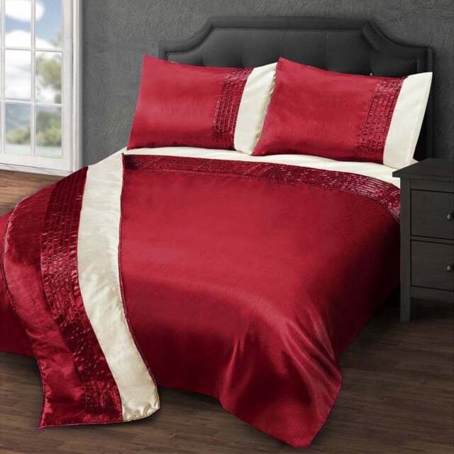 Intimates Perez Single Red and Cream Duvet Set - Wilko - image 1