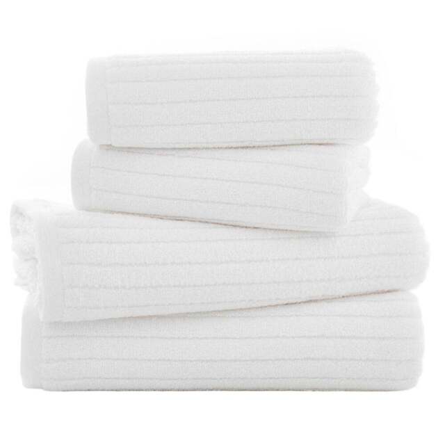 Deyongs Rialto White Bath Towel - Size: 68 x 127cm - Wilko - image 1