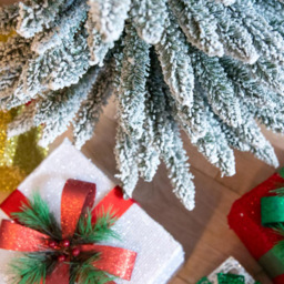 Shatchi Snow Flocked Artificial Slim Christmas Pencil Tree 8ft - White - Wilko - thumbnail 4