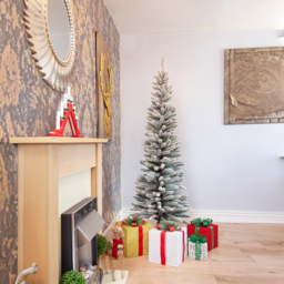 Shatchi Snow Flocked Artificial Slim Christmas Pencil Tree 8ft - White - Wilko - thumbnail 5