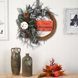 Living and Home Halloween Wreath with Black Bows 40cm - Wilko - thumbnail 3
