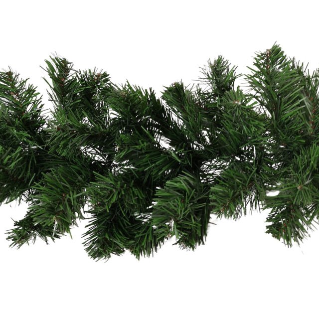 Samuel Alexander Plain Green Colorado Christmas Garland 270cm - Size: 30 x 270 x 30cm - Wilko - image 1