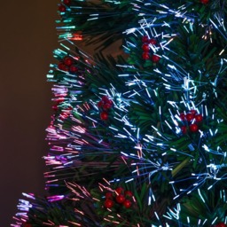 The Christmas Centre Warm White LED Green Fibre Optic Artificial Xmas Tree with Berries 3ft - Wilko - thumbnail 7