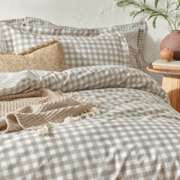 Yard Barton Super King Size Natural Check Printed 144 Thread Count Duvet Cover and Pillowcase Set - Brown - Wilko - thumbnail 3