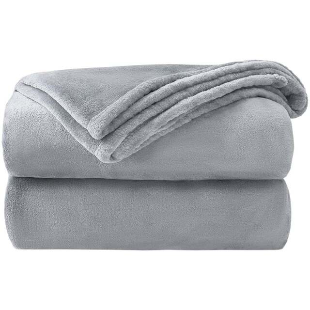 Velosso Silver Flannel Faux Mink Throw 150 x 200cm - Size: 150 x 200 x 1cm - Wilko - image 1