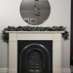 Premier Festive New Jersey Christmas Garland with Berries and Cone 180cm - Green - Samuel Alexander - Wilko - thumbnail 5