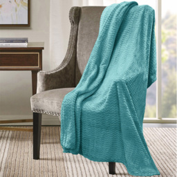 Velosso Duck Egg Moda Plush Throw 127 x 152cm - Size: 127 x 152 x 1cm - Wilko - thumbnail 3