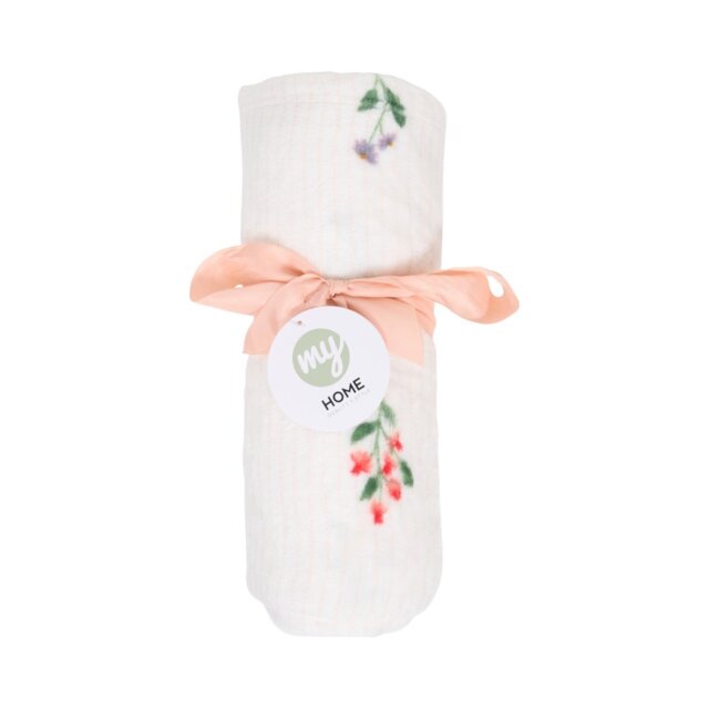 Posie Printed Fleece Throw White - My Home - Wilko - image 1