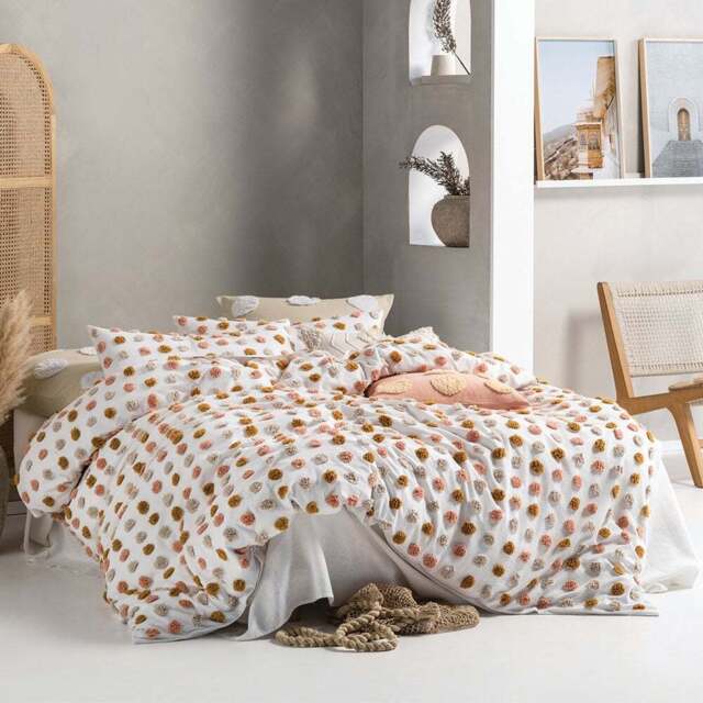 Linen House Haze King Size Multicolour Tufted Duvet Cover Set - Wilko - image 1