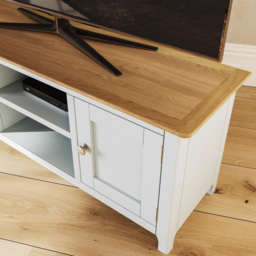 FWStyle Taberno 2 Door 2 Shelf White Linen and Oak Wide TV Unit - Size: 44 x 110 x 35cm - Wilko - thumbnail 7