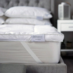 Serene Double Silk Filled Topper - Size: 137 x 191cm - White - Wilko - thumbnail 3