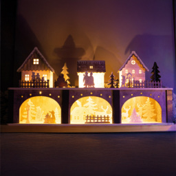 St Helens LED Light White and Grey Wooden Christmas Scenery - Size: 220 x 440 x 110cm - Wilko - thumbnail 4