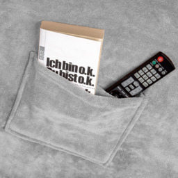 tectake Grey Wearable Snuggle Throw with Arms 200 x 170cm - Size: 1 x 170 x 200cm - Wilko - thumbnail 6