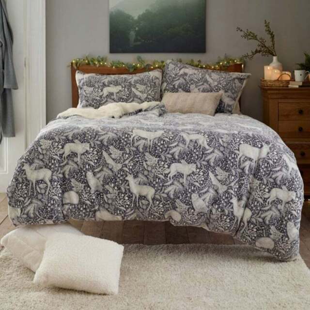 Deyongs Woodland Folk King Size Grey Fleece Duvet Set - Wilko - image 1
