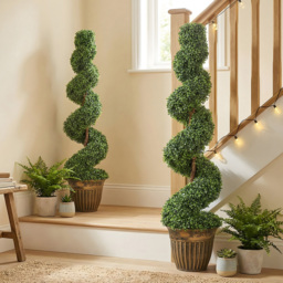 HOMCOM Potted Artificial Topiary Spiral Boxwood Trees Set of 2 - Size: 120 x 28 x 28cm - Green - Wilko - thumbnail 3