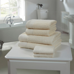 Rapport Home Chatsworth Super Soft 600gsm Combed Cotton Cream Hand Towel - Size: 3 x 80 x 50cm - Wilko - thumbnail 3