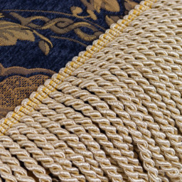 Paoletti Shiraz Navy Traditional Jacquard Throw 130 x 170cm - Size: 170 x 130cm - Blue - Wilko - thumbnail 4