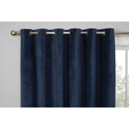 Divante Vermont Navy Velvet Blackout Eyelet Curtains 168 x 229cm - Size: W 168 x D 228cm - Wilko - thumbnail 4