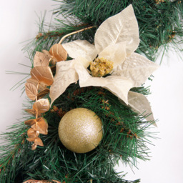 Best Artificial Gold Christmas Garland 370cm - Wilko - thumbnail 3