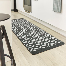 My Mat Charcoal Crescent Stain Resistant Runner 67 x 200cm - Size: 67 x 200 x 2cm - grey - Wilko - thumbnail 3