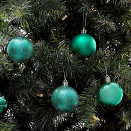 Shatchi 5cm Emerald Green Shatterproof Christmas Baubles 12 Pack - Wilko - thumbnail 4