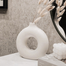 Living and Home White Nordic Style Ceramic Round Vase - Size: 14 x 13 x 2cm - Wilko - thumbnail 3