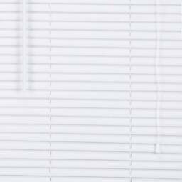 PVC White Wood Effect Venetian Blind White 105cm - Size: W 105 x D 152cm - Wilko
