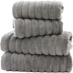 The Lyndon Company Ribbleton Dove Grey Bath Towel - Size: 65 x 127cm - Silver - Wilko