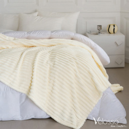 Velosso Bellissima Ivory Plush Throw 100 x 150cm - Size: 100 x 150 x 1cm - Wilko - thumbnail 5