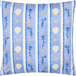 furn. Blue Sea Shells Printed Polyester Filled Outdoor Cushion 45 x 45cm - Wilko - thumbnail 4