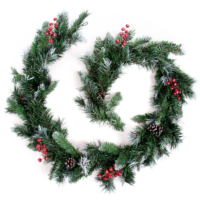 Best Artificial Frosted Deluxe Christmas Garland with Pine and Spruce Tips 270cm - Green - Wilko - image 1