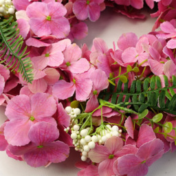 Leaf Pink Floral Blossom Artificial Wreath 40cm - Size: 40 x 40 x 10cm - Green - Wilko - thumbnail 4