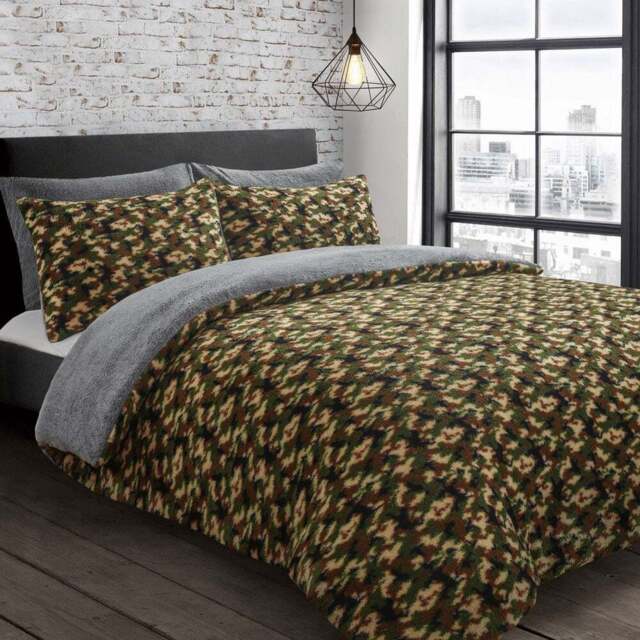 Velosso Single Camouflage Teddy Fleece Duvet Set - Green - Wilko - image 1