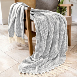 Allure Home Fashions Audley Light Grey Cotton Chevron Herringbone Throw 125 x 150cm - Silver - Wilko - thumbnail 3