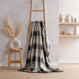 Bellissimo Grey Check Soft Fleece Sherpa Throw - Size: 130 x 180cm - Wilko - thumbnail 3