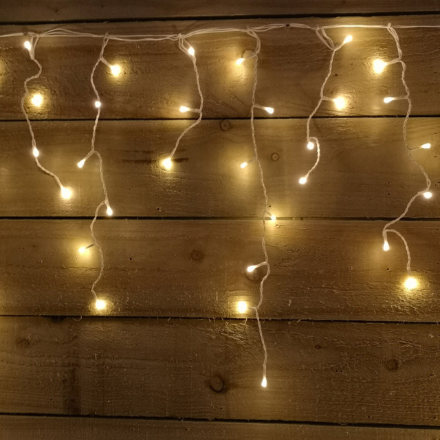 Premier IcicleBrights 300 Warm White LED String Light 7.5m - Size: 5 x 750 x 5cm - Wilko - image 1