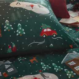 furn. Winter Pines Toddler Green Pyjama Fleece Duvet Cover Set - Wilko - thumbnail 4