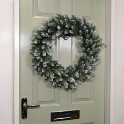 Samuel Alexander Warm White LED Snow Tipped Christmas Wreath Green 60cm - Size: 60 x 60 x 60cm - Wilko - thumbnail 7