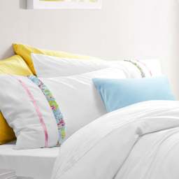 Intimates Floral King Size Ruffles Duvet Set - White - Wilko - thumbnail 3