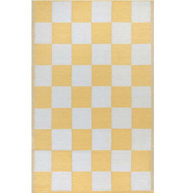 furn. Yellow Checkerboard Recycled Outdoor Rug 120 x 180cm - Wilko - image 1