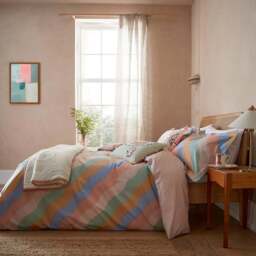 Yvonne Ellen Double Multicolour Signature Stripe Reversible Duvet Set - Wilko - thumbnail 1