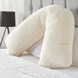 Downland Huggleland Cream Teddy Fleece V Shape Pillow - Size: Single - Wilko - thumbnail 3