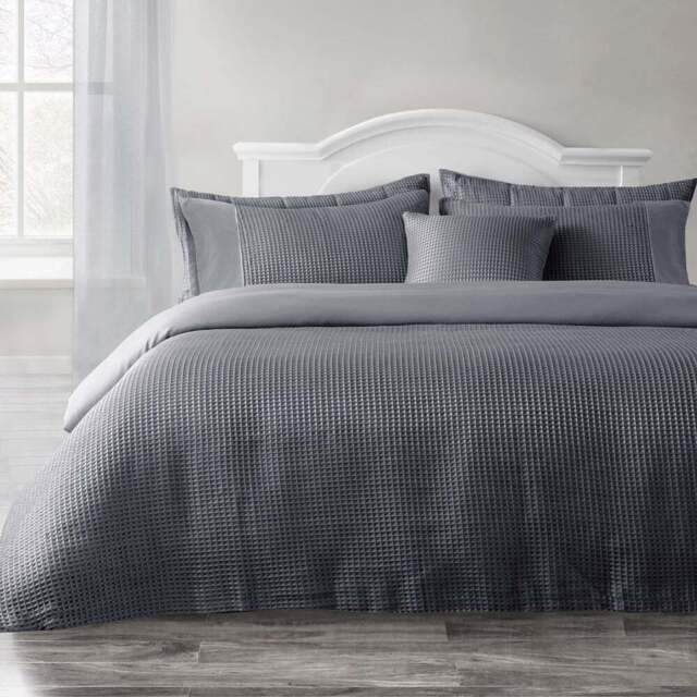 Velosso Waffle King Size Charcoal Weave Duvet Set - Grey - Wilko - image 1